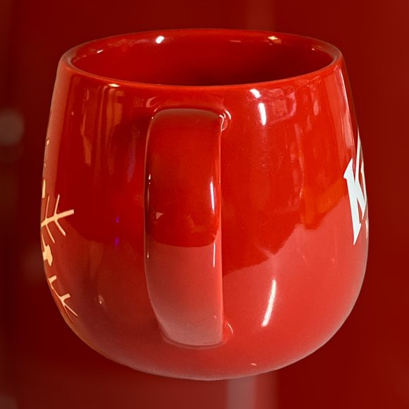 Knotts Merry Farm Etched Snowflake Red Christmas Ceramic Coffee Mug New - Picture 2 of 10